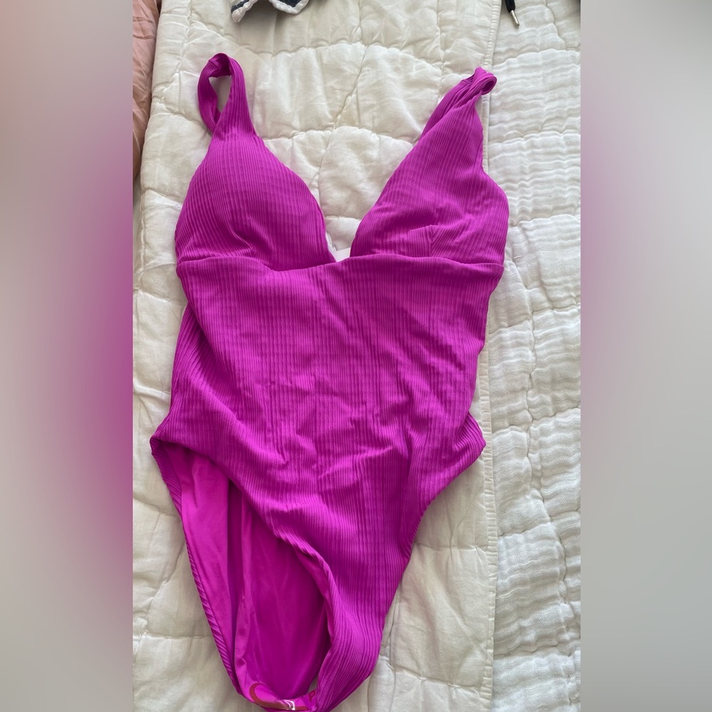 Nwt- Katniss hot pink swim
